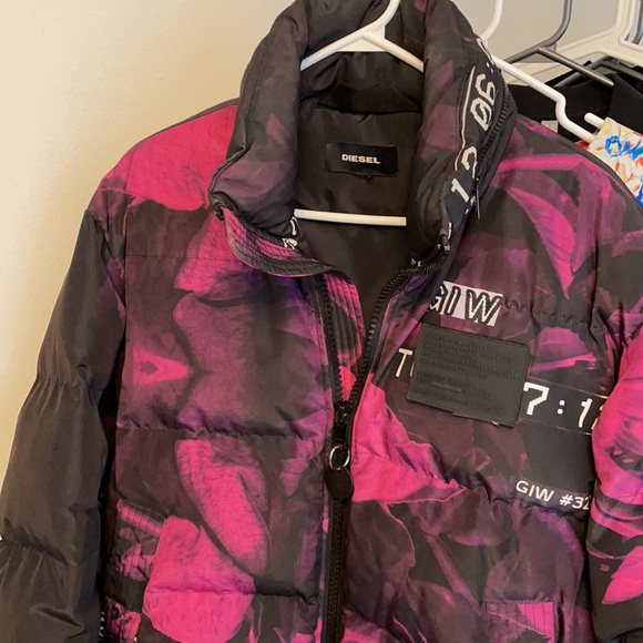 Diesel Puffet jacket. Very comfy and keeps warm. Perfect condition. - Picture 2 of 3